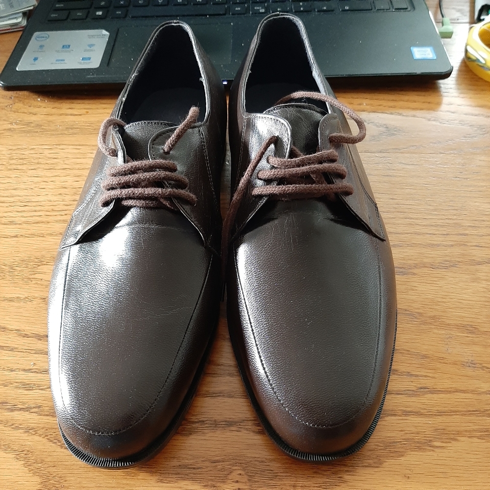 Man's shoes